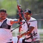 Medali-emas-panahan-ganda-putra-terbuka-APG-2025-Thailand-230126-RIV-1.jpg
